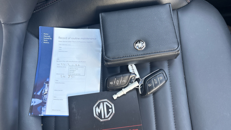 MG Hs 1.5 T-GDI Exclusive 5dr DCT Petrol Hatchback